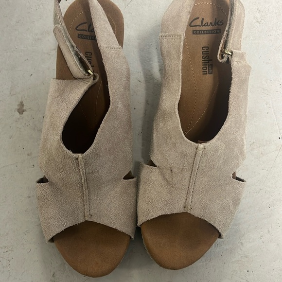 Clark’s suede tan sandal - Picture 1 of 3